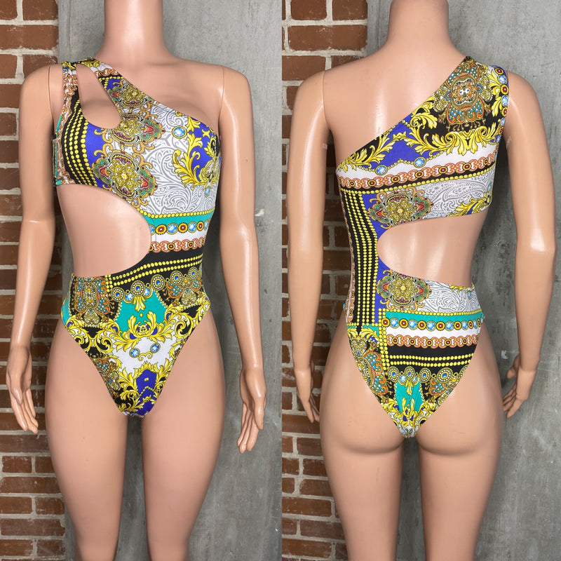Royal cutout one piece  XS