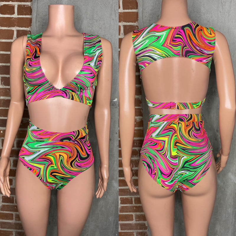 Psychedelic open back bikini   XS