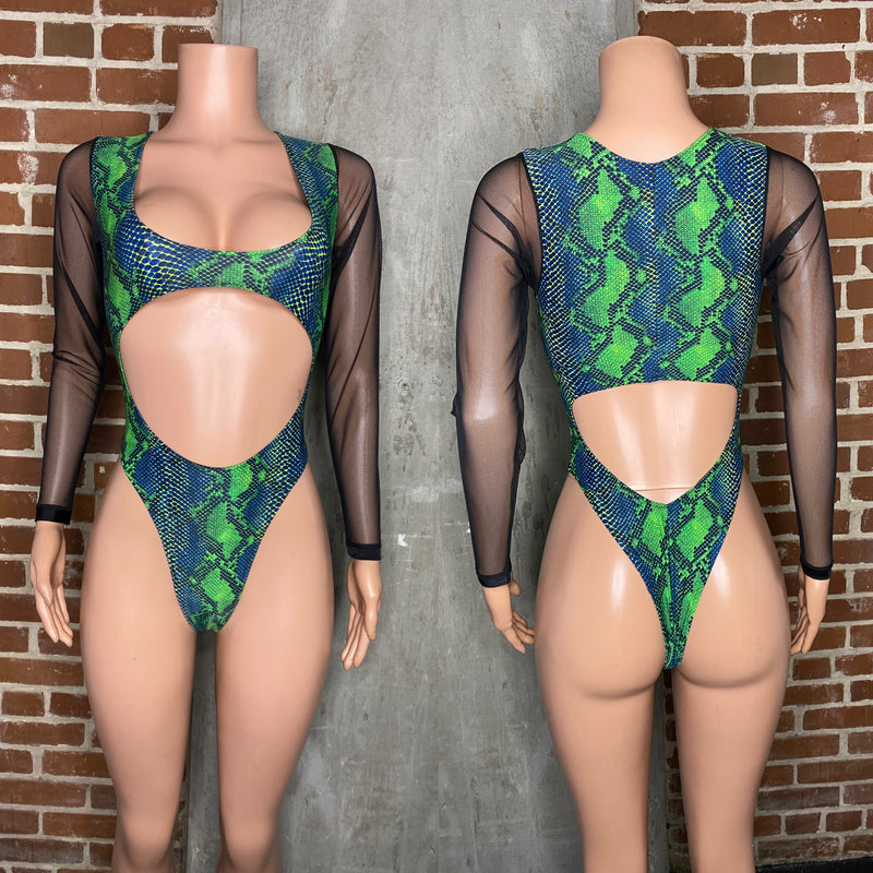 Low scoop and open stomach and back bodysuit
